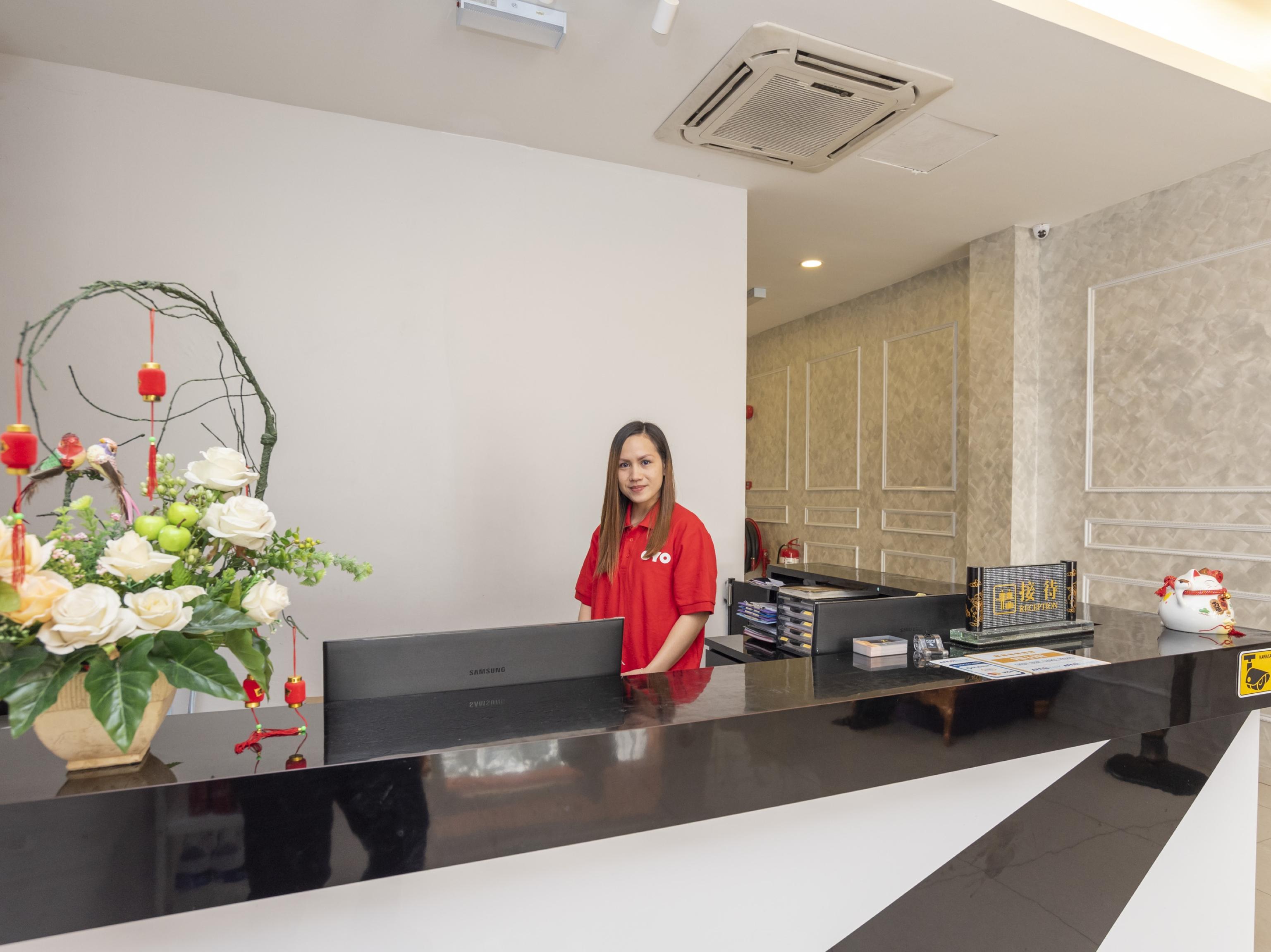 Zenz Hotel Кулай Екстериор снимка