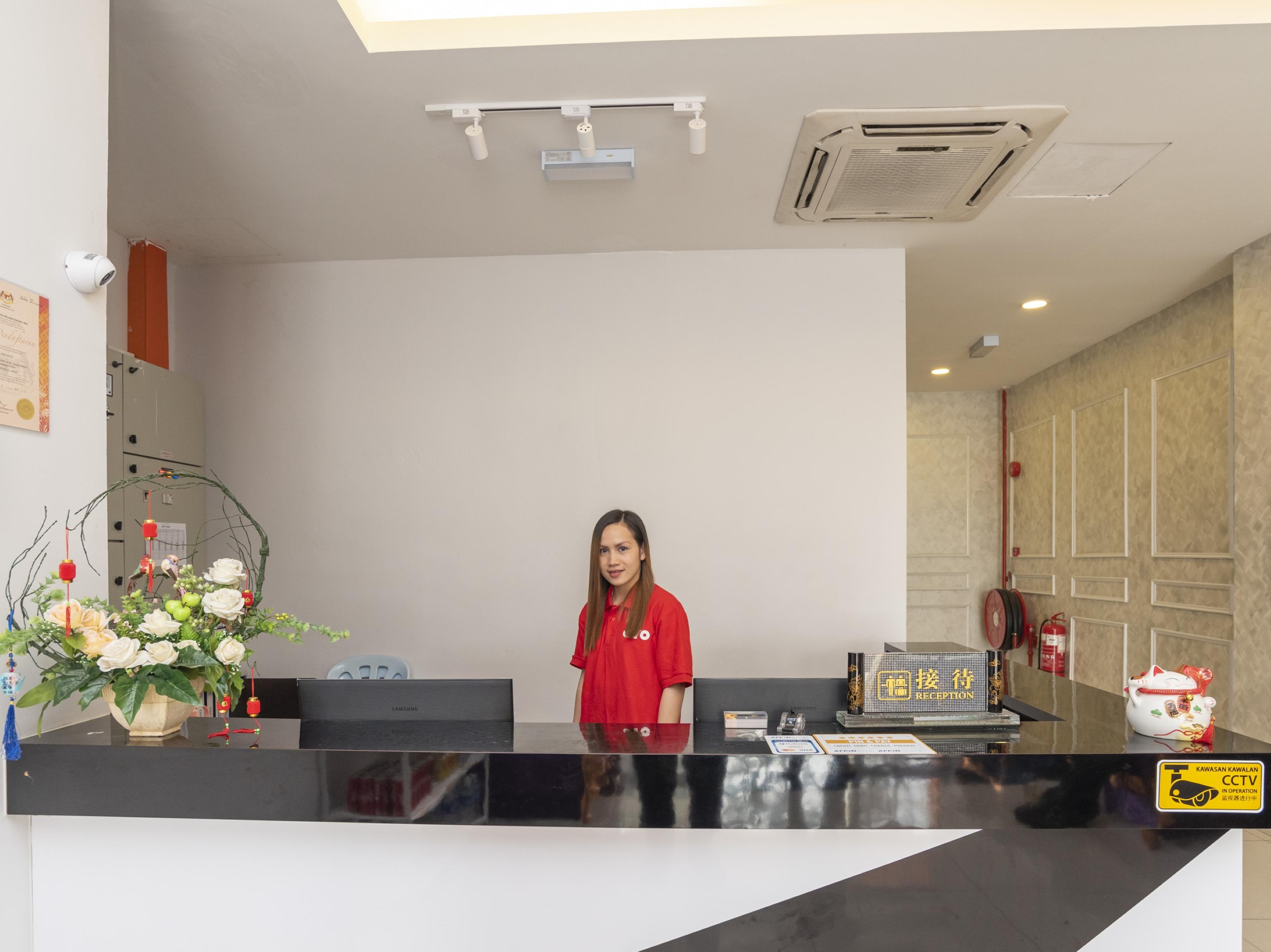 Zenz Hotel Кулай Екстериор снимка