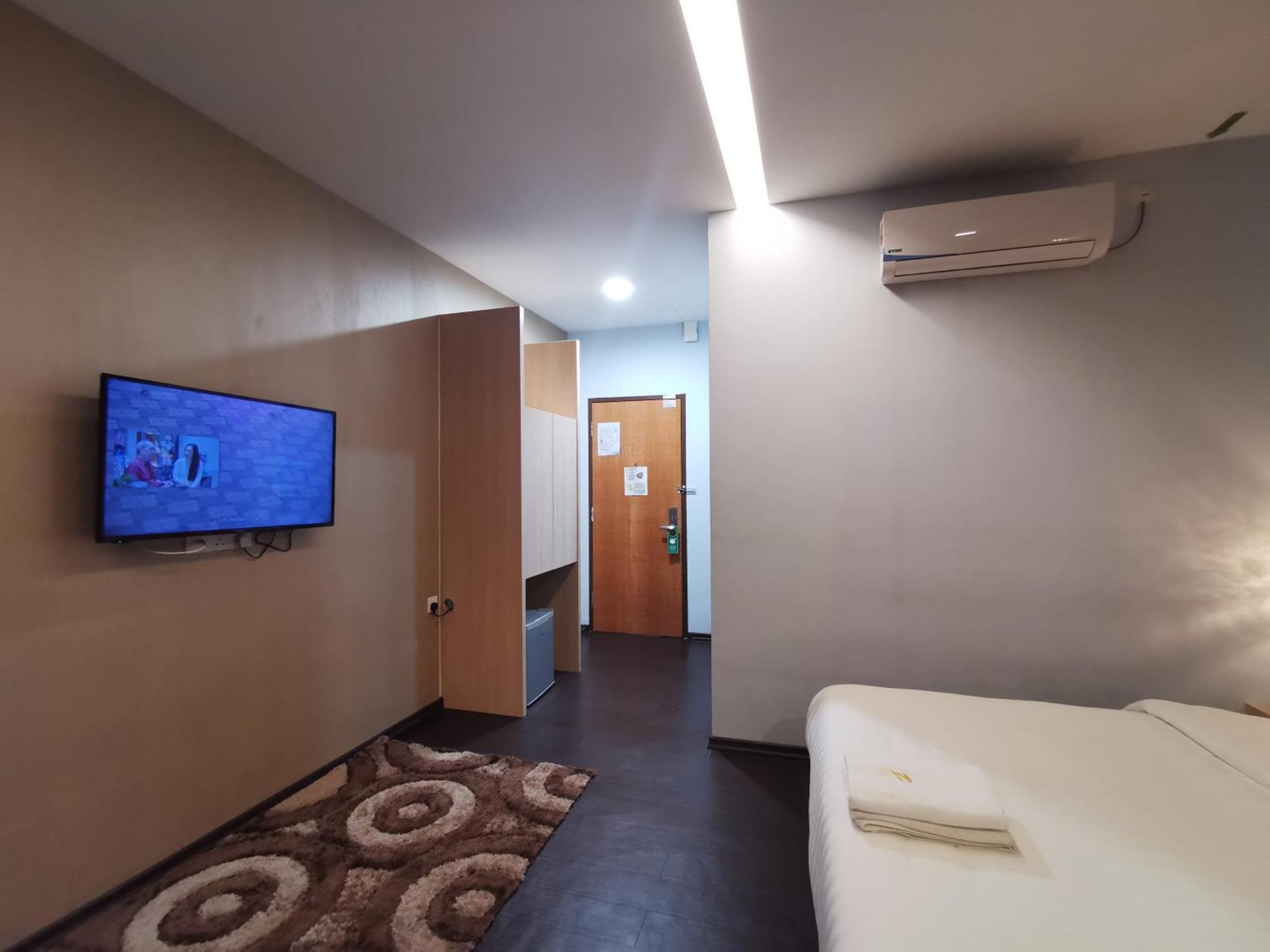 Zenz Hotel Кулай Екстериор снимка